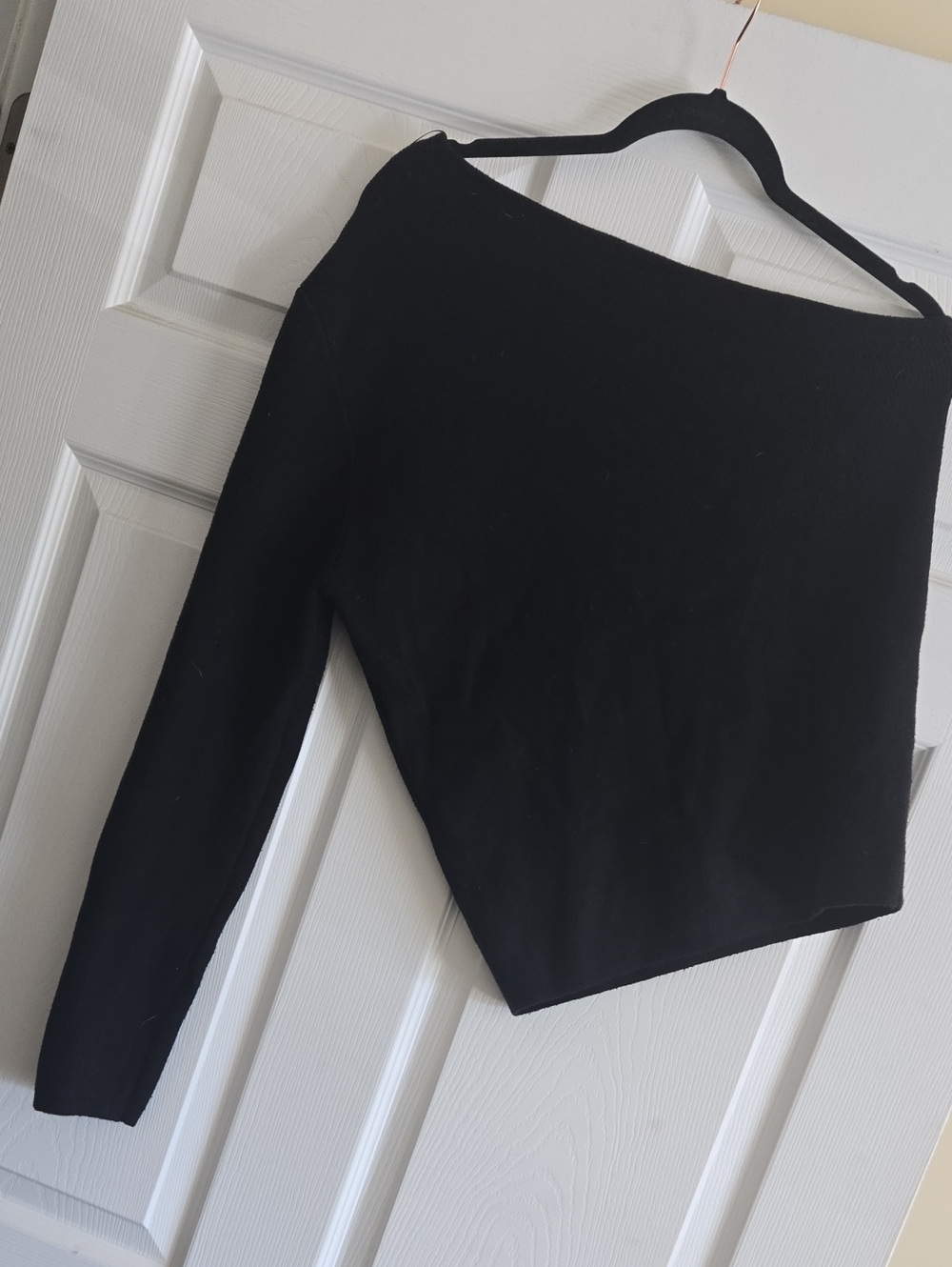 eesome Black Asymmetrical Knit Skirt